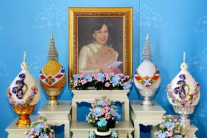 พิธีลงนามถวายพระพรสมเด็จพระนางเจ้าสิริกิติ์ พระบรมราชินีนาถ เนื่องในโอกาสมหามงคลเฉลิมพระชนมพรรษา 84 พรรษา 12 สิงหาคม 2559