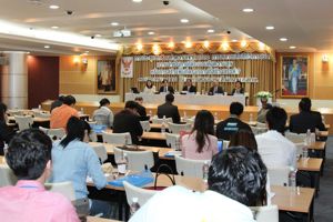 การประชุมซักซ้อมทำความเข้าใจ เรื่อง "การสลายเสื้อสีทีวีการเมือง : ความจำเป็นภายใต้ระบอบคืนความสุข หรือ การสร้างพื้นที่ตรงกลางที่สร้างสรรค์ ?"